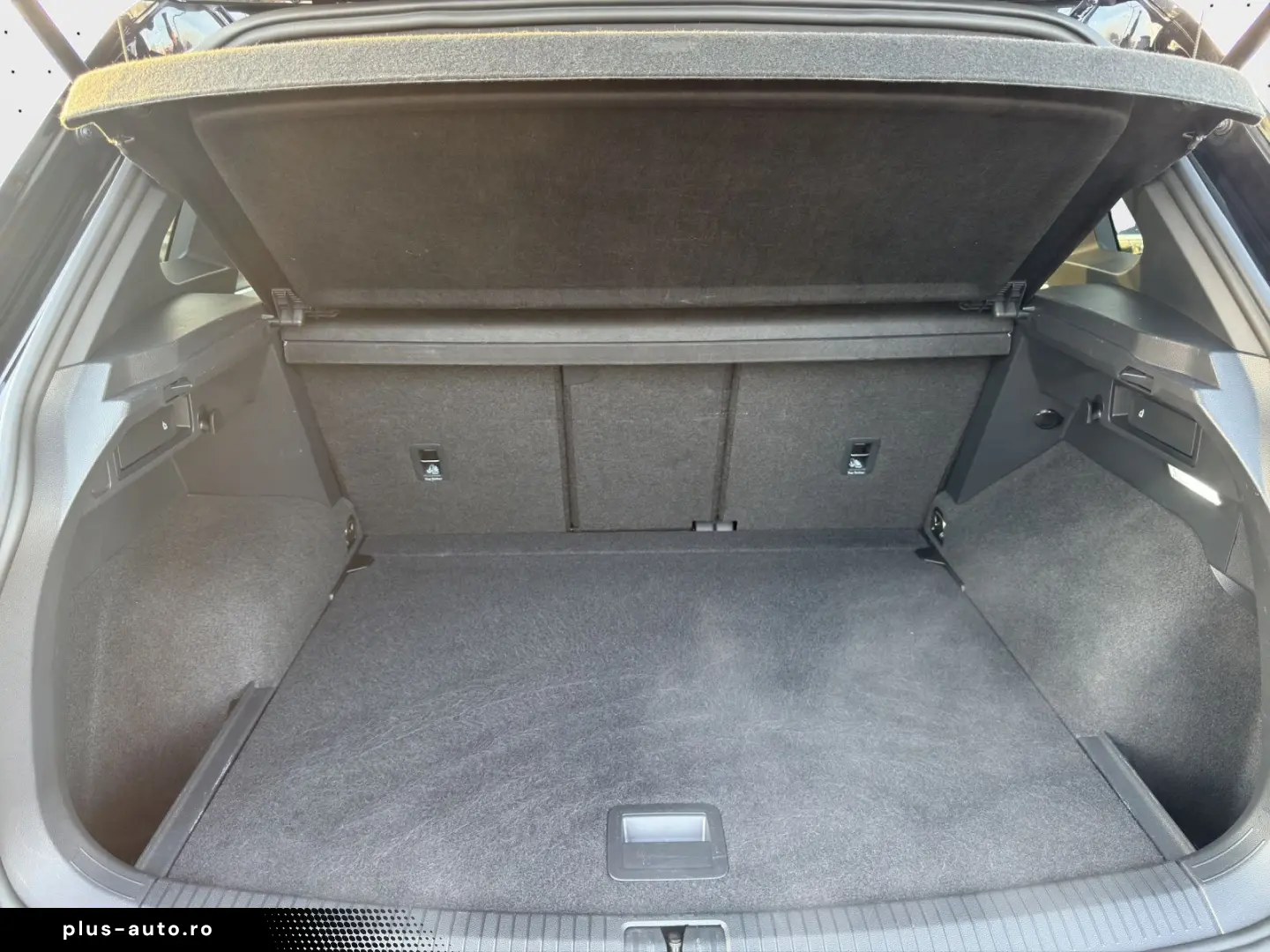 VW Tiguan 2.0 TDI R-Line Black Style 4Motion Navi P