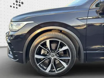 VW Tiguan 2.0 TDI R-Line Black Style 4Motion Navi P