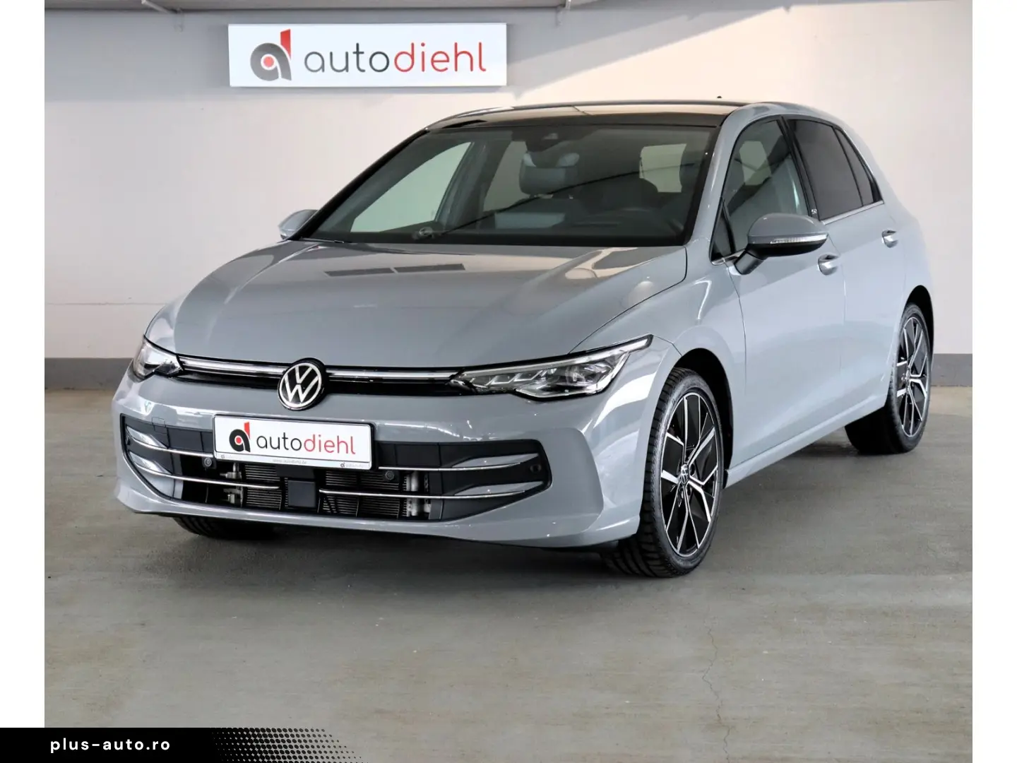 VW Golf VIII 1.5 eTSI DSG Edition 50 Pano Keyless