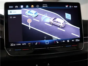 VW Golf VIII 1.5 eTSI DSG Edition 50 Pano Keyless