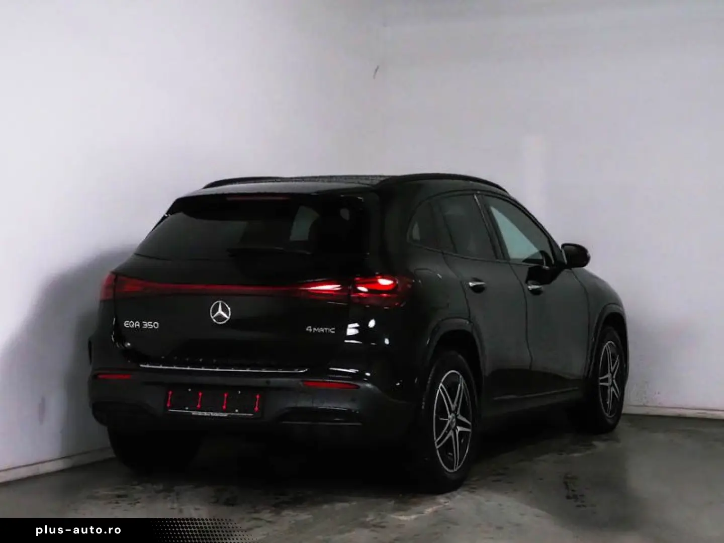 MERCEDES-BENZ EQA 350 4M  BURMESTER AMG PANO AHK NIGHT HUD