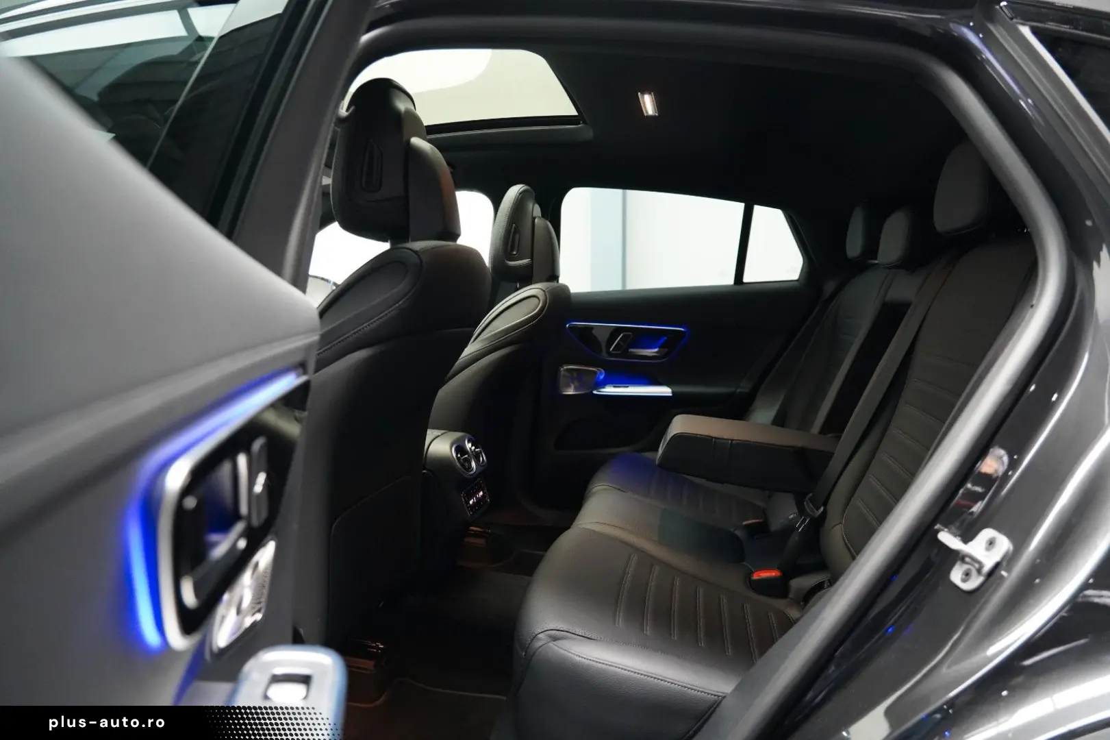 MERCEDES-BENZ GLC300de Coupe 4M 2x AMG PREMIUM PLUS PANO KEY