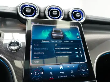 MERCEDES-BENZ GLC300de Coupe 4M 2x AMG PREMIUM PLUS PANO KEY