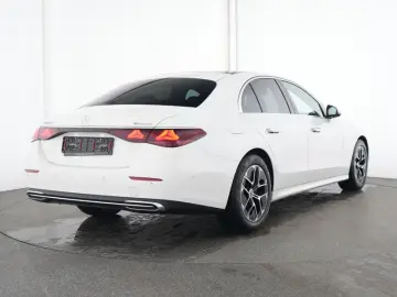 MERCEDES-BENZ E 220 d 4M LED NAVI KAMERA PANO