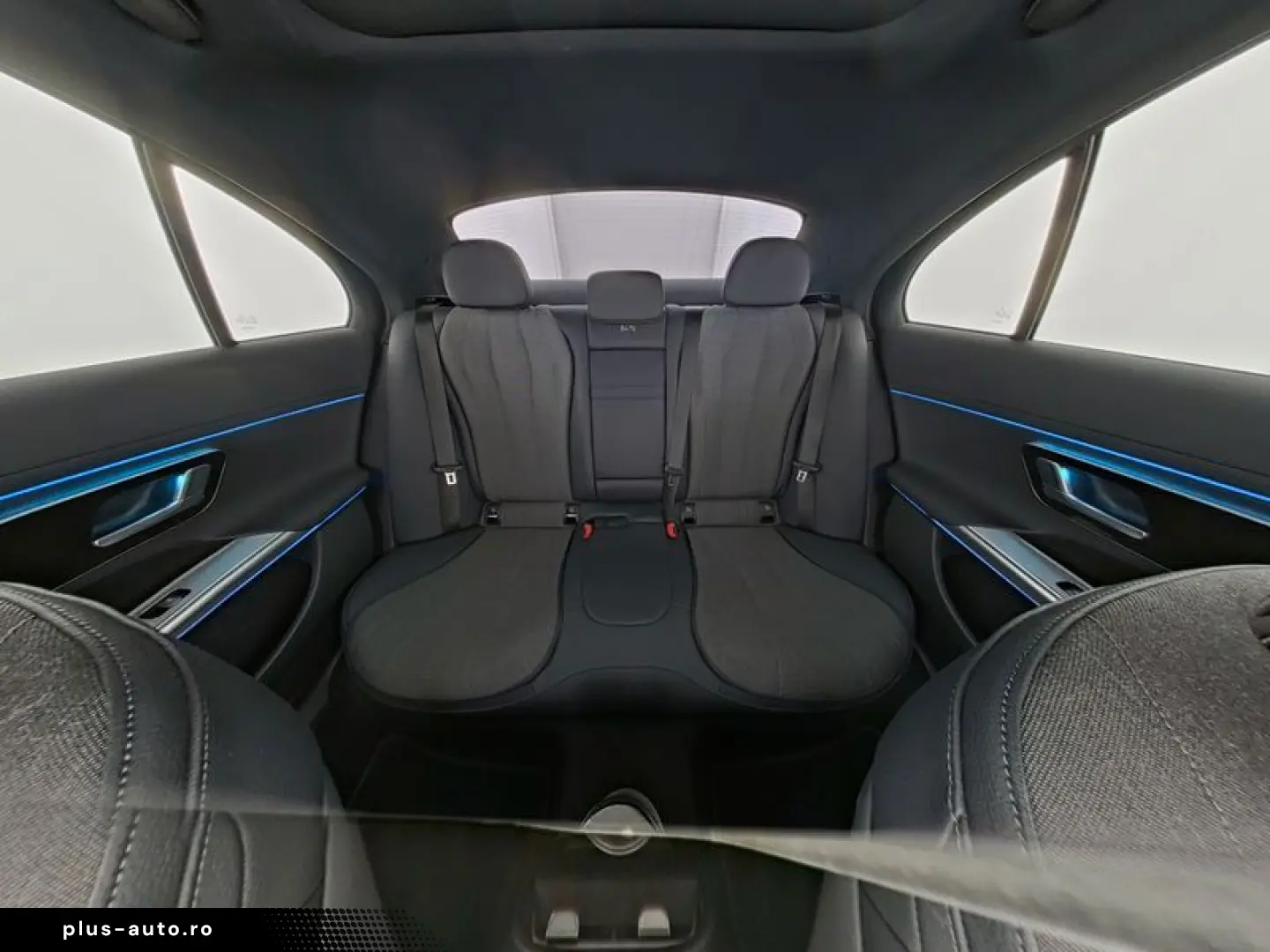 MERCEDES-BENZ E 220 d 4M LED NAVI KAMERA PANO