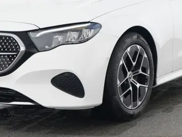 MERCEDES-BENZ E 220 d 4M LED NAVI KAMERA PANO