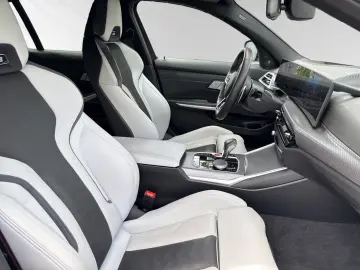 BMW M3 Competition MxDrive Touring Head-Up H K