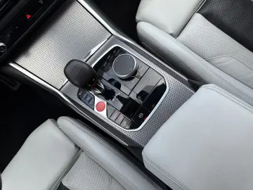 BMW M3 Competition MxDrive Touring Head-Up H K