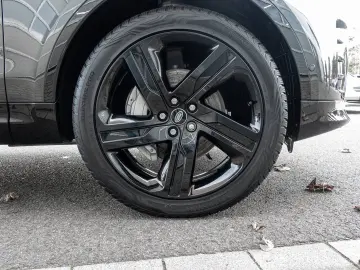 LAND ROVER Discovery D300 Dynamic HSE PANO LED STANDHZG