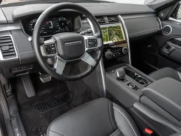 LAND ROVER Discovery D300 Dynamic HSE PANO LED STANDHZG