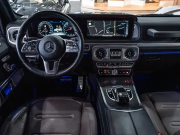 MERCEDES-BENZ G 500 SPORTABGAS BURMESTER MULTIBEAM NAPPA