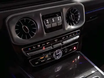 MERCEDES-BENZ G 500 SPORTABGAS BURMESTER MULTIBEAM NAPPA