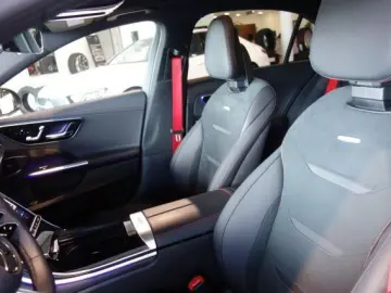 MERCEDES-BENZ AMG C 43 4M PANO DIGI FAHR PAK 360 HAL&hellip;