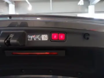 MERCEDES-BENZ AMG C 43 4M PANO DIGI FAHR PAK 360 HAL&hellip;