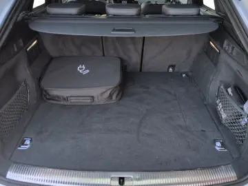 AUDI Q5 Sportback 55 TFSI e quat. S line edition HuD