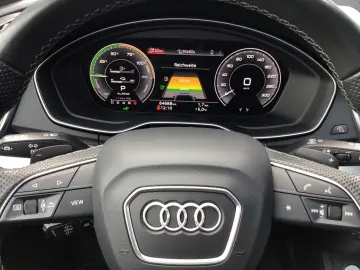 AUDI Q5 Sportback S line 55 TFSIe quattro S-tronic KL