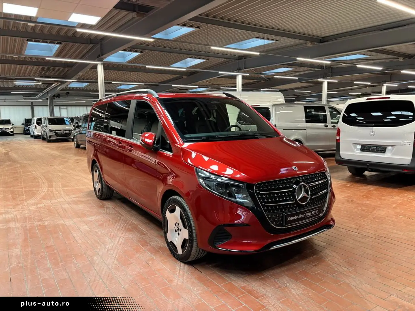 MERCEDES-BENZ V 300 d lang Allrad AHK 2 5t Standheizung
