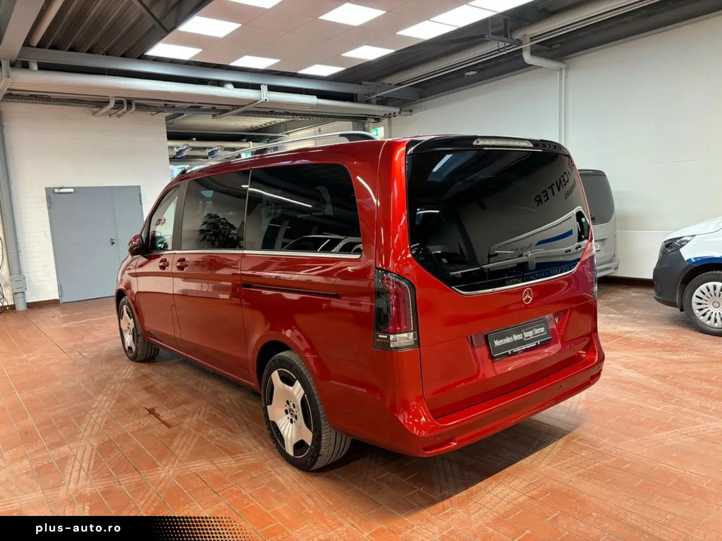 MERCEDES-BENZ V 300 d lang Allrad AHK 2 5t Standheizung