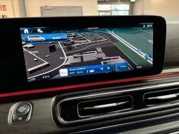 MERCEDES-BENZ V 300 d lang Allrad AHK 2 5t Standheizung