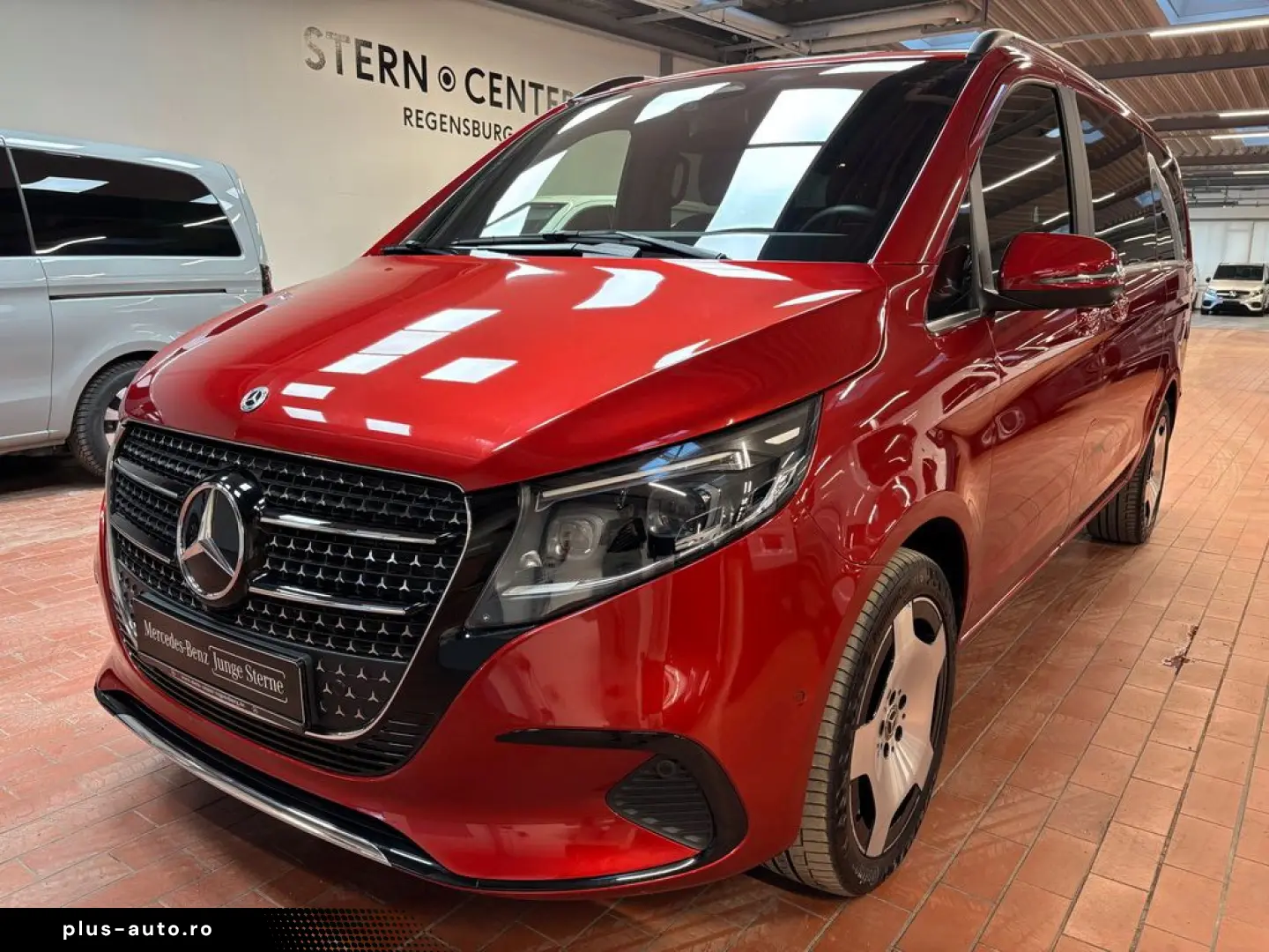 MERCEDES-BENZ V 300 d lang Allrad AHK 2 5t Standheizung