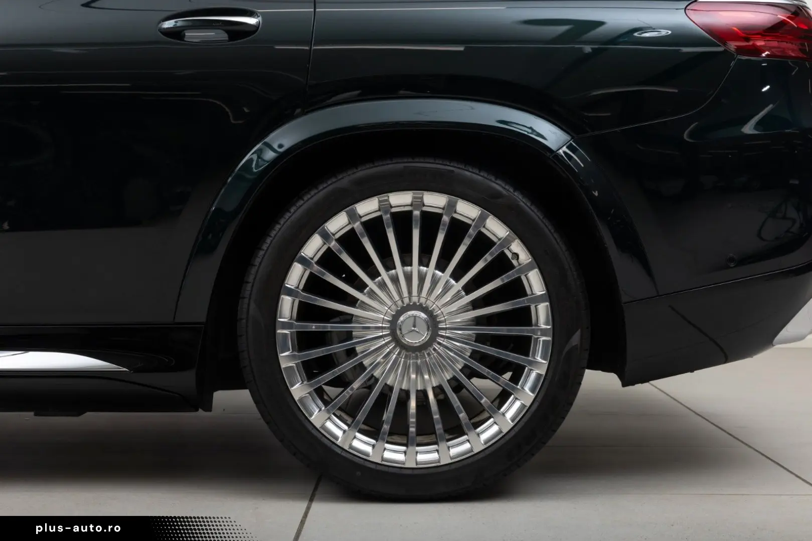 MERCEDES-BENZ GLS 600 Maybach - Emerald Green   MANUFAKTUR