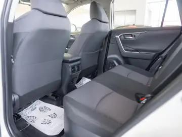 Toyota RAV4 2.5 VVT-i Hybrid Dynamic Plus 4x4 E-CV