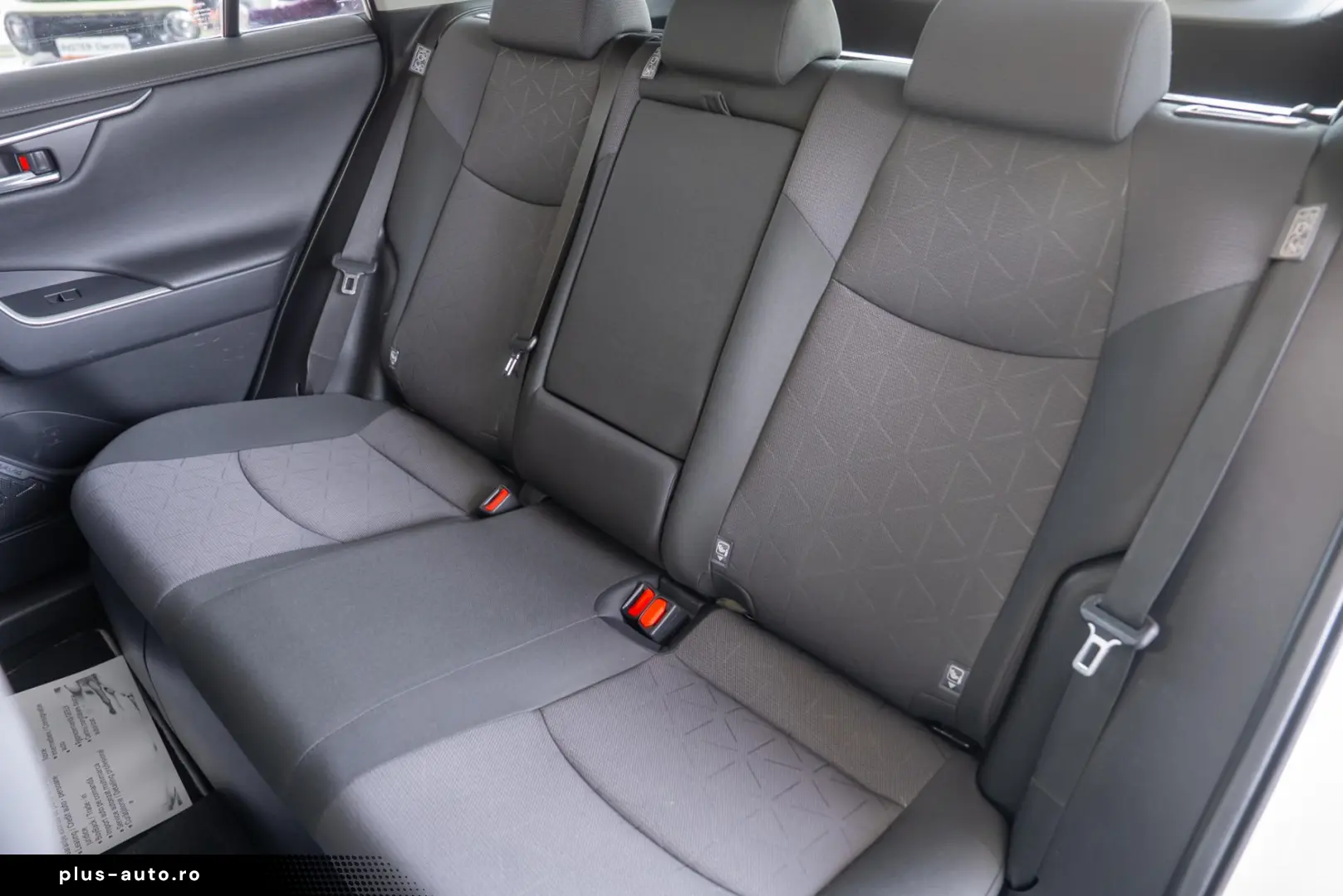 Toyota RAV4 2.5 VVT-i Hybrid Dynamic Plus 4x4 E-CV