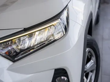 Toyota RAV4 2.5 VVT-i Hybrid Dynamic Plus 4x4 E-CV