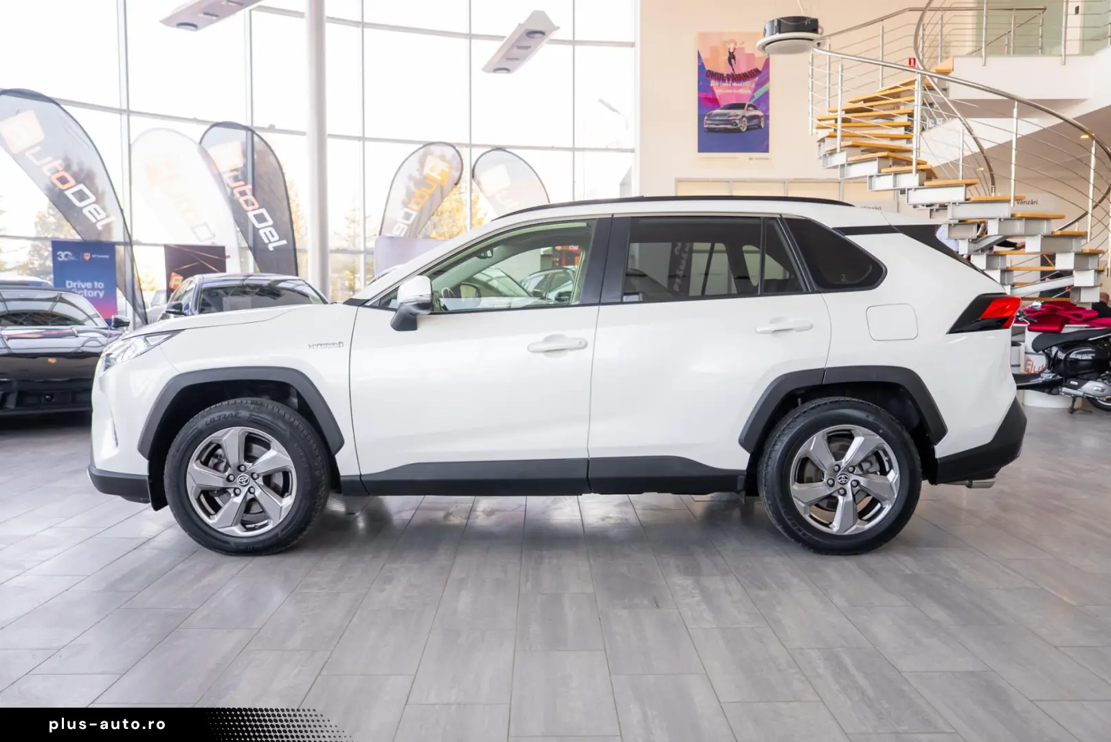 Toyota RAV4 2.5 VVT-i Hybrid Dynamic Plus 4x4 E-CV