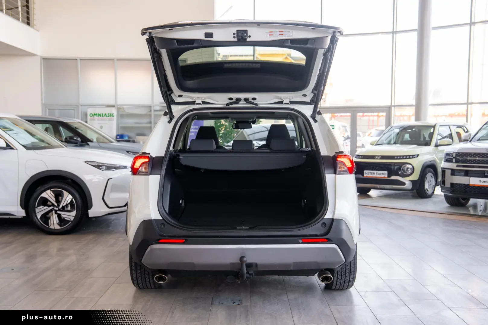 Toyota RAV4 2.5 VVT-i Hybrid Dynamic Plus 4x4 E-CV