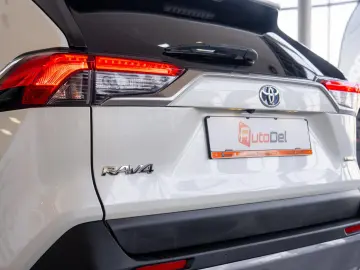 Toyota RAV4 2.5 VVT-i Hybrid Dynamic Plus 4x4 E-CV