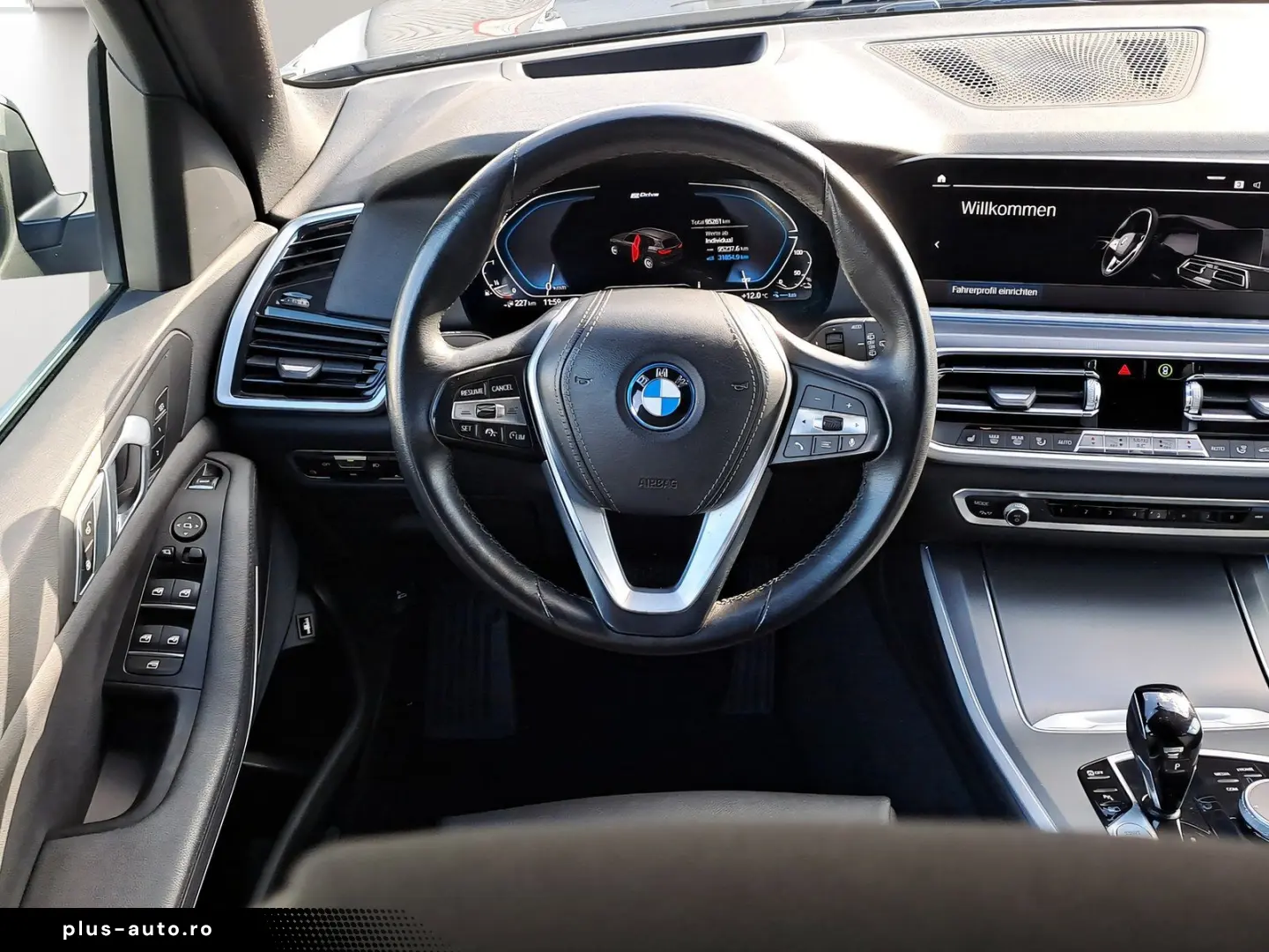 BMW X5 xDrive45e AHK LiveCockpitProf Head-Up Laser