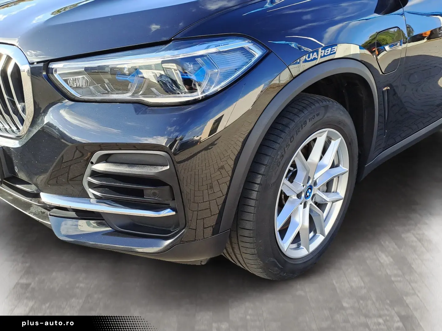 BMW X5 xDrive45e AHK LiveCockpitProf Head-Up Laser