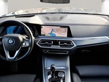 BMW X5 xDrive45e AHK LiveCockpitProf Head-Up Laser