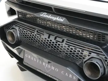 LAMBORGHINI Huracán STO Warranty