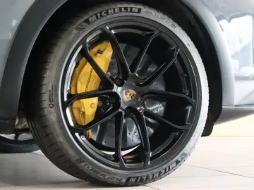 PORSCHE Cayenne Coupe Turbo GT Bose Carb. Keramik