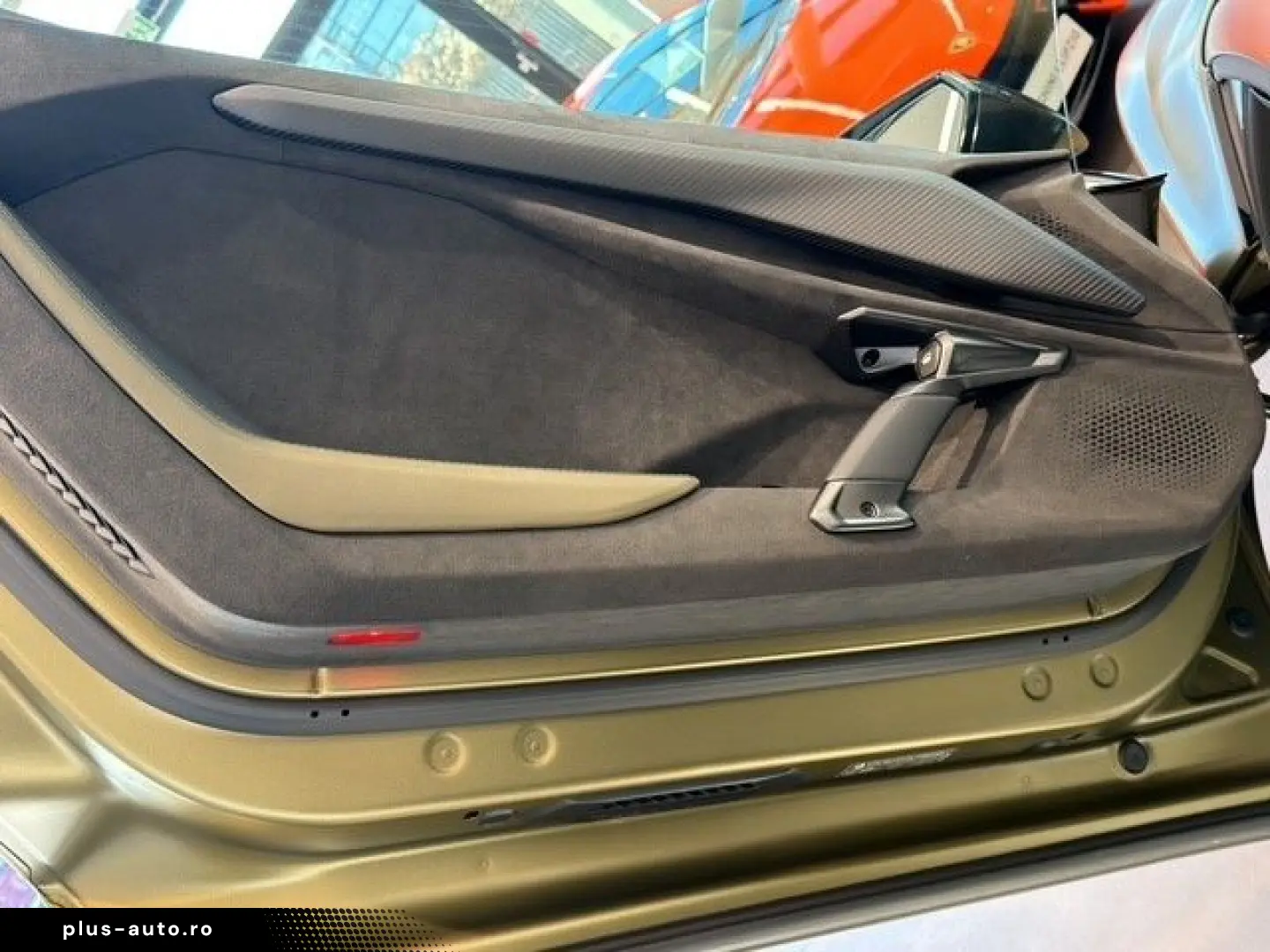 LAMBORGHINI Revuelto 6.5 V12 HPEV