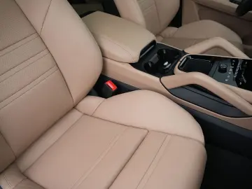 PORSCHE E-Hybrid Coupé ACC-PANO-BOSE-22TURBO-LEDER BEIGE