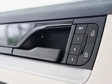 PORSCHE Cayenne E-Hybrid Bicolor