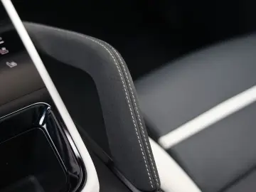 PORSCHE Cayenne E-Hybrid   PTS - Manufaktur