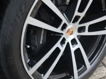 PORSCHE Cayenne E-Hybrid   PTS - Manufaktur