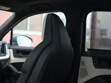 PORSCHE Cayenne E-Hybrid   PTS - Manufaktur