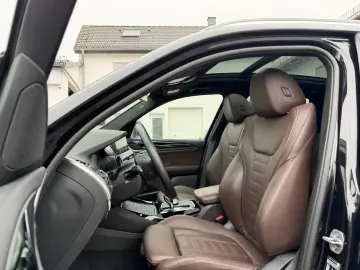 BMW X3 xDr30e xLine PANO Laser HUD Leder KeyGO 4xSHZ