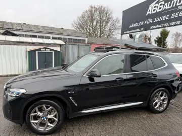 BMW X3 xDr30e xLine PANO Laser HUD Leder KeyGO 4xSHZ