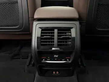 BMW X3 xDr30e xLine PANO Laser HUD Leder KeyGO 4xSHZ