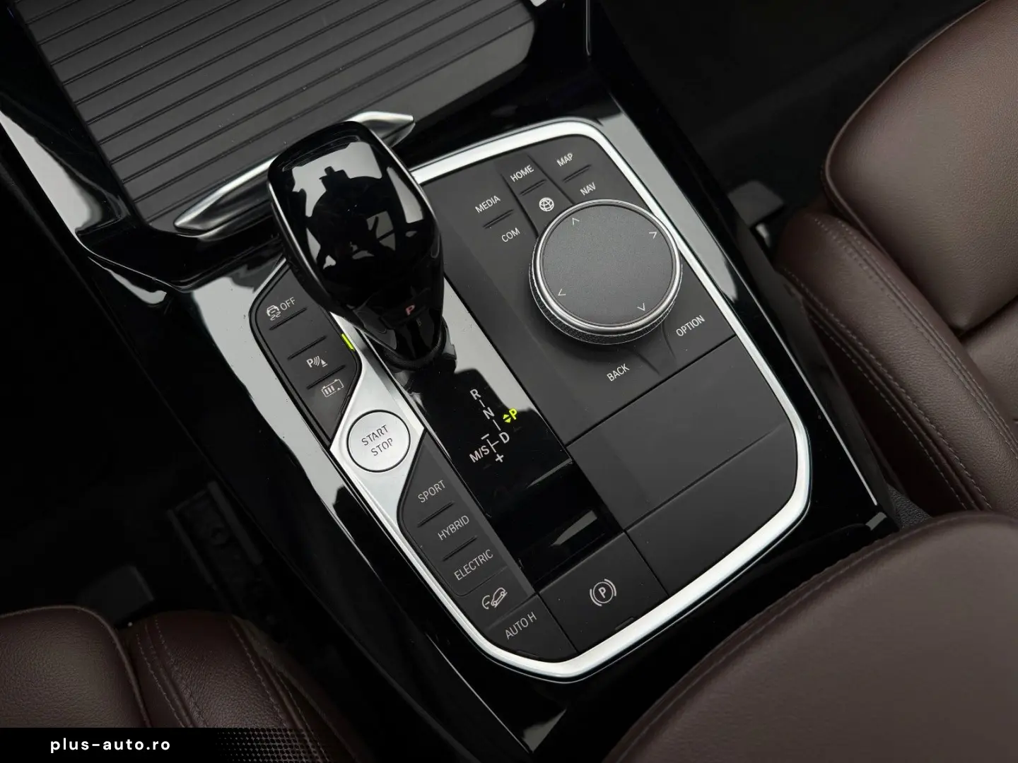 BMW X3 xDr30e xLine PANO Laser HUD Leder KeyGO 4xSHZ