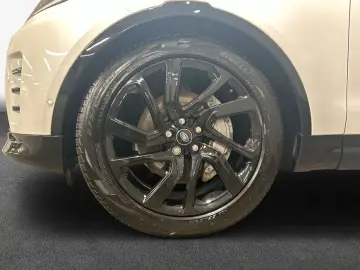 LAND ROVER Discovery D250 Dynamic SE