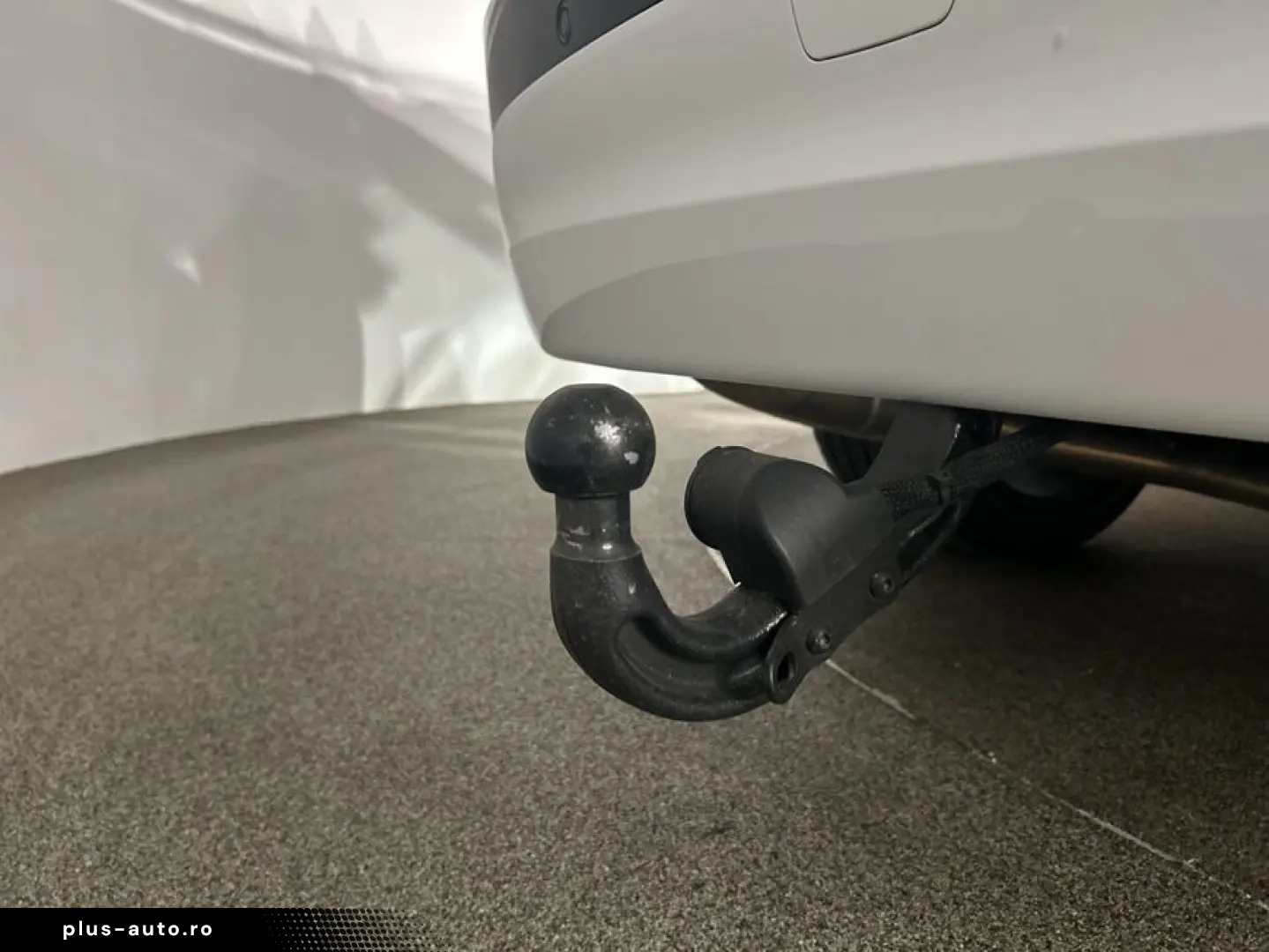 LAND ROVER Discovery D250 Dynamic SE