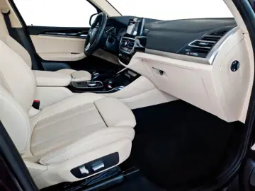 BMW X3 xDrive 30e PANO el.Sportsitz Memory LEDER