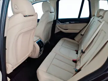 BMW X3 xDrive 30e PANO el.Sportsitz Memory LEDER